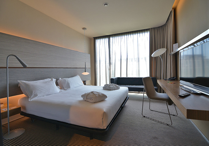 B Hotel